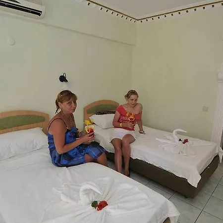 Klas Boutique 3* 阿拉尼亚